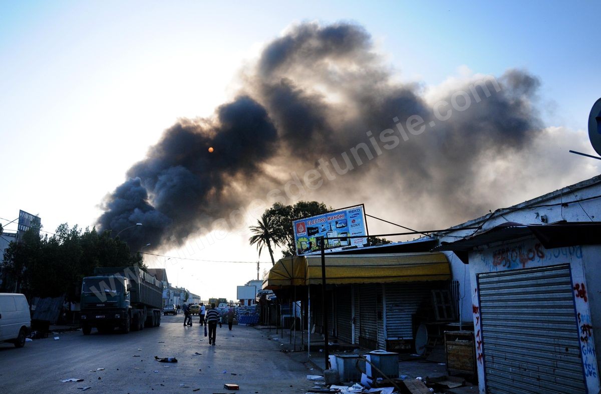 M14-000 Incendie Moncef Bey 24052012