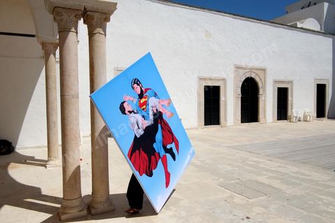 Au printemps des Arts Fair Tunis au soir du dernier jour. L'exposition polémique qui a lancé un grand mouvement de protestations au dernier jour accusant ces artistes de porter atteint au sacré.