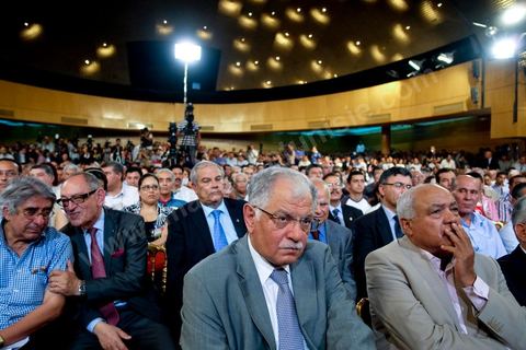 June 16: In the front row were Kamel Morjane, Ahmed Brahim, Taieb Baccouche ... Beji Caied Essebsi officially announced the creation of the political movement “Nidaa Tounes” (Call of Tunisia) in a packed convention center. During his speech, the former prime minister stated that the current government cannot, on its own, break the country out of its deadlock. When announcing the launch of the new party, Beji Caied Essebsi stated that its goal was to bring everyone together for the good of the country. He also insisted that Article 1 of the former constitution be retained. 