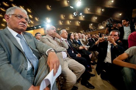 June 16: In the front row were Kamel Morjane, Ahmed Brahim, Taieb Baccouche ... Beji Caied Essebsi officially announced the creation of the political movement “Nidaa Tounes” (Call of Tunisia) in a packed convention center. During his speech, the former prime minister stated that the current government cannot, on its own, break the country out of its deadlock. When announcing the launch of the new party, Beji Caied Essebsi stated that its goal was to bring everyone together for the good of the country. He also insisted that Article 1 of the former constitution be retained. 