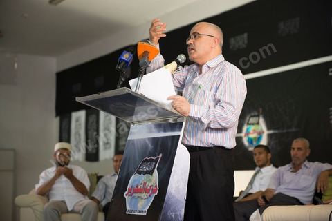 Ridah Belhadj, porte parole du Hizb ut Tahrir (parti de la liberation) lors du meeting, dimanche 24 juin au parc des expositions à la Soukra (banlieue de Tunis). Le Hizb ut Tahrir, un parti internationaliste, partisan de la restauration du califat. Pour l'instant, le parti n'est pas autorisé en Tunisie en raison de sa référence à la religion.