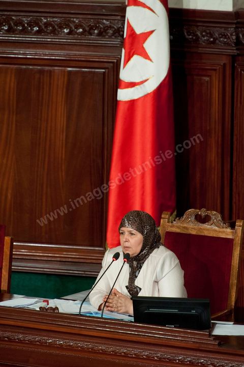 29 juin : Meherzia Laabidi (Mouvement Ennahdha), première vice-présidente de l'Assemblée Nationale Constituante à la séance plénière à l'Assemblée Nationale Constituante avec la présence de Hamadi Jebali, chef du gouvernement, et un grand nombre de ministres. Cette séance plénière a été convoqué pour entendre le gouvernement sur l'affaire de l'extradition de ex-premier ministre libyen Baghdadi Mahmoudi. 