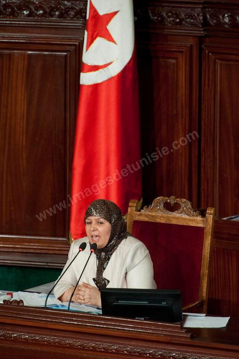29 juin : Meherzia Laabidi (Mouvement Ennahdha), première vice-présidente de l'Assemblée Nationale Constituante à la séance plénière à l'Assemblée Nationale Constituante avec la présence de Hamadi Jebali, chef du gouvernement, et un grand nombre de ministres. Cette séance plénière a été convoqué pour entendre le gouvernement sur l'affaire de l'extradition de ex-premier ministre libyen Baghdadi Mahmoudi. 
