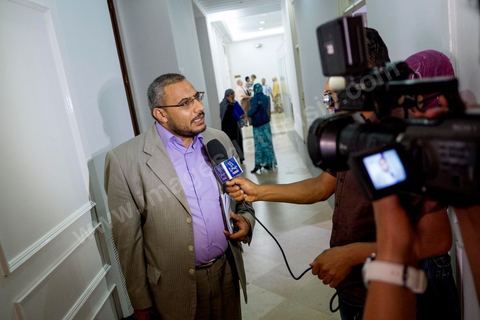 June 29: Shabi Attig, chairman of the Ennahdha group in the National Constituent Assembly (NCA), was interviewed in the hallways of the NCA during a plenary session attended by Hamadi Jebali, head of government, and a large number of ministers. This plenary session was convened to hear the government’s statement on the case involving the extradition of former Libyan Prime Minister Baghdadi Mahmoudi. 