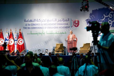 12 juillet : Abdelfatah Mourou, co fondateur historique du mouvement Ennhadha,  lors du 9ème congrès du mouvement islamiste Ennahdha, parti au pouvoir en Tunisie. plus de 10 000 congrèsites pour la grande cérémonie d'ouverture du congrès qui cloturera le 15 juillet.