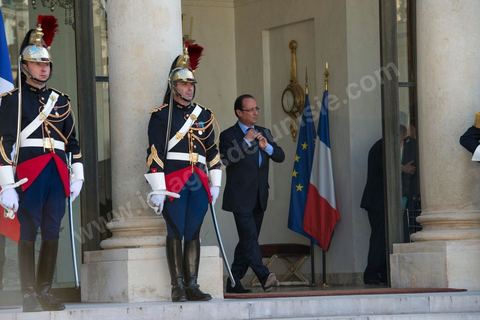July 17: François Hollande welcomed Moncef Marzouki on the steps of the Élysée Palace on the first day of the official visit to Paris and Marseille by Moncef Marzouki, President of the Republic of Tunisia