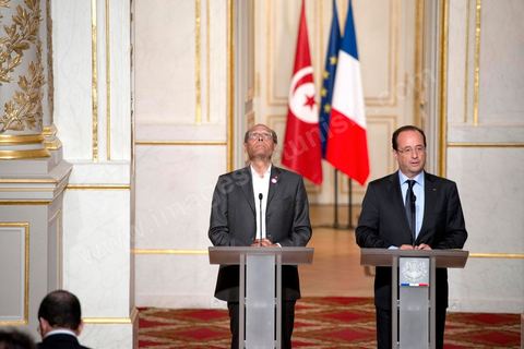 July 17: Press conference following the meeting between the two presidents at the Élysée Palace—François Hollande and Moncef Marzouki—on the first day of the official visit to Paris and Marseille by Moncef Marzouki, President of the Republic of Tunisia