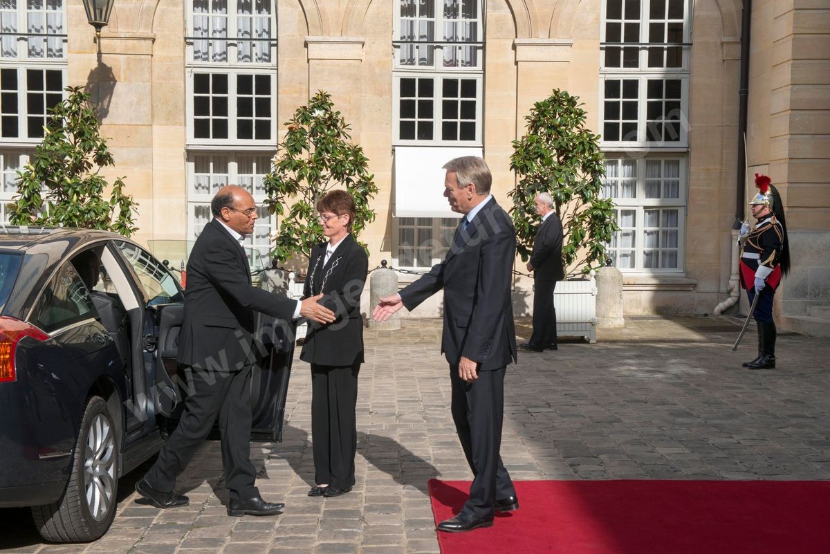 M15-500 Marzouki à l'assemblée, au senat et tunisiens 18072012