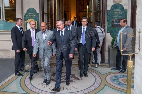 19 juillet : Moncef Marzouki quitte l'hôtel Meurice où logeait la délégation pour rejoindre Orly et se rendre à Marseille au 3éme jour de la visite officielle de Moncef Marzouki, Président de la République tunisienne à Paris et Marseille.