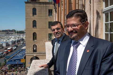 19 juillet : Rafik Abdelssalem, ministres des affaires etrangères et Ali Laryedh, ministre de l'instérieur au balcon de la  Mairie de Marseille au 3éme jour de la visite officielle de Moncef Marzouki, Président de la République tunisienne à Paris et Marseille.