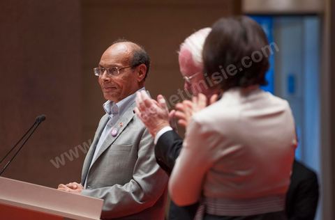19 juillet : Conférence de presse de Moncef Marzouki au Palais de la Région PACA en compagnie de Marie Arlette Carlott, ministre déléguée aux personnes handicapées et Michel Vauzelle, président d ela région PACA au 3éme jour de la visite officielle de Moncef Marzouki, Président de la République tunisienne à Paris et Marseille.