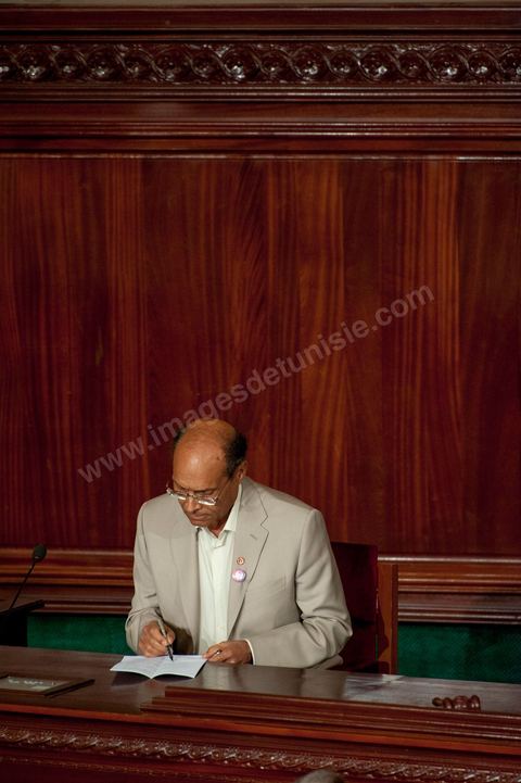 25 juillet : Moncef Marzouki, Président de la République au perchoir de l'ANC pour la commémoration du 55ème anniversaire de la République tunisienne avec les discours des 3 présidents à l'Assemblée Nationale Constituante.