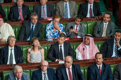 25 juillet : hémicycle de l'assemblée est plein des députés, membres du gouvernement, ambassaderus et sociétés civiles pour la commémoration du 55ème anniversaire de la République tunisienne avec les discours des 3 présidents à l'Assemblée Nationale Constituante.