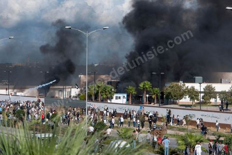 September 14, 2012: Salafists, acting on the orders of their leader Abu Ayad, attacked the U.S. Embassy in the Berges du Lac neighborhood. The clash between police and protesters demonstrating against the film “The Innocence of Muslims” lasted nearly three hours, with police firing tear gas and live rounds and protesters throwing stones. The toll: two people shot dead and about fifty injured on both sides.
