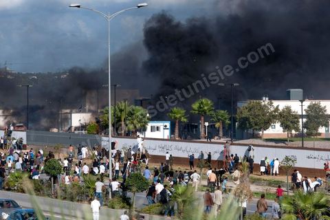 September 14, 2012: Salafists, acting on the orders of their leader Abu Ayad, attacked the U.S. Embassy in the Berges du Lac neighborhood. The clash between police and protesters demonstrating against the film “The Innocence of Muslims” lasted nearly three hours, with police firing tear gas and live rounds and protesters throwing stones. The toll: two people shot dead and about fifty injured on both sides.