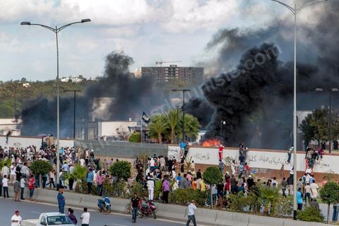 September 14, 2012: Salafists, acting on the orders of their leader Abu Ayad, attacked the U.S. Embassy in the Berges du Lac neighborhood. The clash between police and protesters demonstrating against the film “The Innocence of Muslims” lasted nearly three hours, with police firing tear gas and live rounds and protesters throwing stones. The toll: two people shot dead and about fifty injured on both sides.