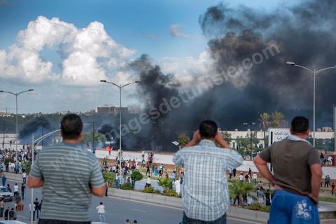 September 14, 2012: Salafists, acting on the orders of their leader Abu Ayad, attacked the U.S. Embassy in the Berges du Lac neighborhood. The clash between police and protesters demonstrating against the film “The Innocence of Muslims” lasted nearly three hours, with police firing tear gas and live rounds and protesters throwing stones. The toll: two people shot dead and about fifty injured on both sides.