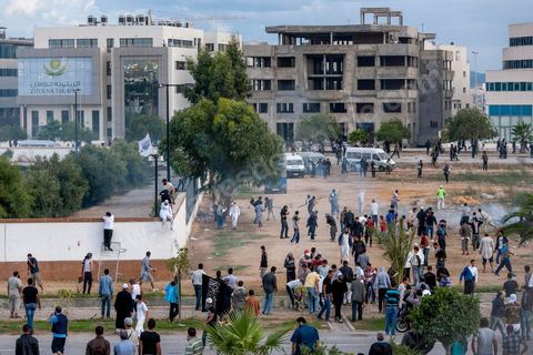 September 14, 2012: Salafists, acting on the orders of their leader Abu Ayad, attacked the U.S. Embassy in the Berges du Lac neighborhood. The clash between police and protesters demonstrating against the film “The Innocence of Muslims” lasted nearly three hours, with police firing tear gas and live rounds and protesters throwing stones. The toll: two people shot dead and about fifty injured on both sides.