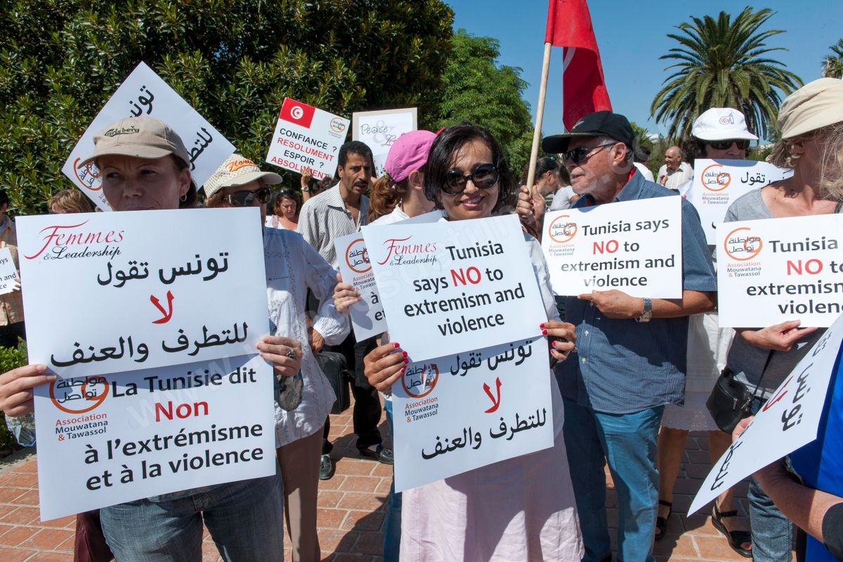 M16-550 Manif contre la violence 20092012