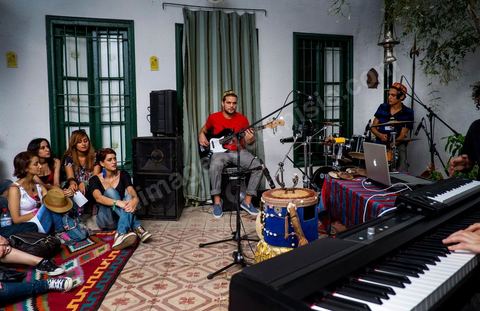 26 septembre 2012 : mini concert de Stambeli Urbain de Chabbouba, c'est la réunion de l'héritage culturel du Stambeli et de l'univers musical contemporain de quatre musiciens dans le cadre de Dream City 2012, "l'artiste face aux libertés" dans la médina de Tunis du 26 au 30 septembre. Au delà de la simple organisation d'une manifestation en espace public, chaque édition de Dream City est le fruit d'une recherche collective menée entre artistes sélectionnées et spécialistes de l'art, de la ville et des sciences humaines.