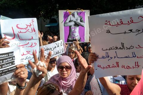 October 2, 2012: A rally organized by women’s and human rights groups took place in front of the Tunis courthouse in support of the Tunis couple who were summoned to appear before a judge this morning. The woman who was raped by police officers and her fiancé were questioned this morning by an investigating judge in Tunis, who must decide whether or not to charge her with “indecent exposure.” Following a questioning session lasting more than two hours conducted by Mohamed Ben Meftah, the victim’s lawyers said they were “optimistic” that the charges against their client and her fiancé for this offense—which carries a sentence of up to six months in prison—would be dropped. The investigating judge must decide in the coming hours or days whether to “dismiss the case or refer it to the appropriate court.”