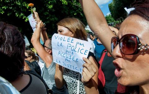 October 2, 2012: A rally organized by women’s and human rights groups took place in front of the Tunis courthouse in support of the Tunis couple who were summoned to appear before a judge this morning. The woman who was raped by police officers and her fiancé were questioned this morning by an investigating judge in Tunis, who must decide whether or not to charge her with “indecent exposure.” Following a questioning session lasting more than two hours conducted by Mohamed Ben Meftah, the victim’s lawyers said they were “optimistic” that the charges against their client and her fiancé for this offense—which carries a sentence of up to six months in prison—would be dropped. The investigating judge must decide in the coming hours or days whether to “dismiss the case or refer it to the appropriate court.”