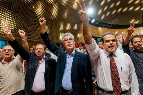 October 7, 2012: Hamma Hammami attended the major inaugural rally this Sunday to launch the Popular Front, the left-wing political party created following the unification of about ten left-wing parties under the leadership of figures such as Hamma Hammami and Chokri Belaïd.  “The Popular Front is the best alternative to govern the country during the next phase and achieve the goals of the revolution, thanks to its clear platform and high level of expertise,” stated Hamma Hammami, Secretary-General of the Tunisian Labor Party, who will be the Popular Front’s presidential candidate. “The Front will enter the upcoming elections armed with an effective monetary, fiscal, and social approach and real solutions to all the problems facing the Tunisian people.”