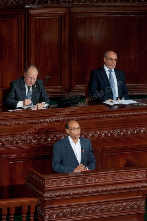 23 octobre 2012 : Discours des trois présidents Moncef Marzouki, M. Ben Jaafar et H. Jebali à la séance plénière solennelle de l’Assemblée Nationale Constituante pour le premier anniversaire des élections du 23 octobre 2011 en présence des trois présidents Moncef Marzouki, Président de la République, Hammadi Jebali, Président du Gouvernement et Mustapha Ben Jaafar, Président de l'Assemblée.