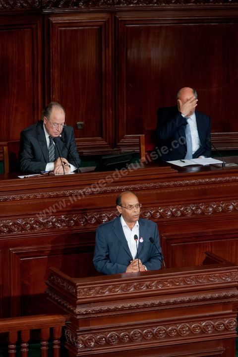 23 octobre 2012 : Discours des trois présidents Moncef Marzouki, M. Ben Jaafar et H. Jebali à la séance plénière solennelle de l’Assemblée Nationale Constituante pour le premier anniversaire des élections du 23 octobre 2011 en présence des trois présidents Moncef Marzouki, Président de la République, Hammadi Jebali, Président du Gouvernement et Mustapha Ben Jaafar, Président de l'Assemblée.