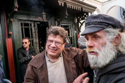 13 janvier : à gauche le maire de Sidi Bou Saïd accuse Ennahdha et son leader d'être les responsables de cet acte criminel au lendemain de l'incendie criminel du Mausolée de Sidi Bou Saïd El Béji au coeur du village touristique classé au patrimoine mondila de l'UNESCO.