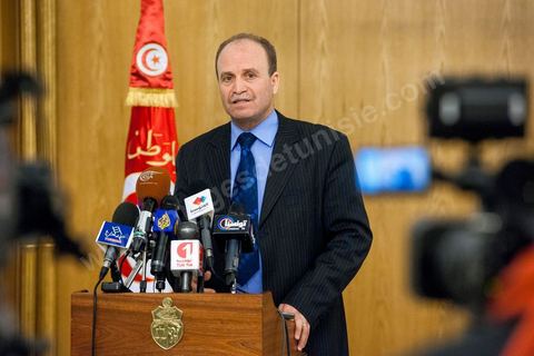12 février 2013 : allocution à la presse de Mehdi Mabrouk, Ministre de la Culture, à la suite du "Conseil des Sages" réunit autour du Premier Ministère pour trouver une issue à la  grave crise politique qui secoue le pays. "Cette réunion avait pour but, non de soutenir la proposition de M. Jebali mais d'évaluer la situation générale, indépendament des partis politiques", à déclaré Mehdi Mabrouk, ministre de la culture, à l'issue de la rencontre qui a duré plus de trois heures.  "Leur analyse a été claire, a-t-il poursuivi. Ils ont insisté sur l'urgence, la nécessité d´un agenda pour les prochaines élections, la légitimité de l'Assemblée nationale constituante, et sur le besoin de sensibiliser sur tous ces thèmes les acteurs sociaux et les journalistes".