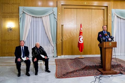 12 février 2013 : allocution à la presse de Mehdi Mabrouk, Ministre de la Culture, à la suite du "Conseil des Sages" réunit autour du Premier Ministère pour trouver une issue à la  grave crise politique qui secoue le pays. "Cette réunion avait pour but, non de soutenir la proposition de M. Jebali mais d'évaluer la situation générale, indépendament des partis politiques", à déclaré Mehdi Mabrouk, ministre de la culture, à l'issue de la rencontre qui a duré plus de trois heures.  "Leur analyse a été claire, a-t-il poursuivi. Ils ont insisté sur l'urgence, la nécessité d´un agenda pour les prochaines élections, la légitimité de l'Assemblée nationale constituante, et sur le besoin de sensibiliser sur tous ces thèmes les acteurs sociaux et les journalistes".