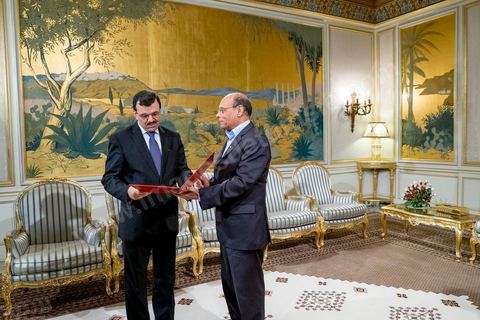 February 22, 2013: At the Presidential Palace in Carthage, Moncef Marzouki, President of the Republic, receives Ali Laryedh, the new Prime Minister, who was selected by the Ennahda Party. The President presents his decision to the Prime Minister. Ali Laryedh then delivers a speech. 