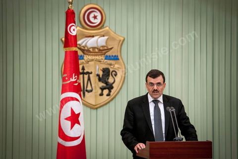 8 mars 2013 : Ali Larayedh, nommé nouveau Premier Ministre tunisien il y a deux semaines vient remettre au Président de la République Moncef Marzouki, la liste des noms pour son nouveau gouvernement. Puis présentation à la presse d ela composition de son nouveau gouvernement qui doit avoir l'approbation de l'Assemblée en début de semaine prochaine.