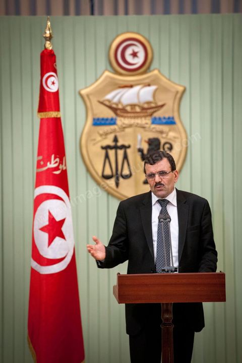 8 mars 2013 : Ali Larayedh, nommé nouveau Premier Ministre tunisien il y a deux semaines vient remettre au Président de la République Moncef Marzouki, la liste des noms pour son nouveau gouvernement. Puis présentation à la presse d ela composition de son nouveau gouvernement qui doit avoir l'approbation de l'Assemblée en début de semaine prochaine.