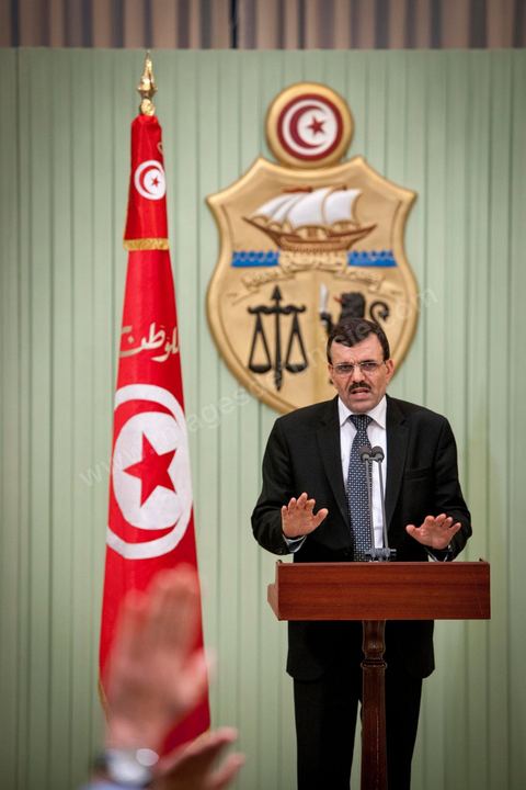 8 mars 2013 : Ali Larayedh, nommé nouveau Premier Ministre tunisien il y a deux semaines vient remettre au Président de la République Moncef Marzouki, la liste des noms pour son nouveau gouvernement. Puis présentation à la presse d ela composition de son nouveau gouvernement qui doit avoir l'approbation de l'Assemblée en début de semaine prochaine.