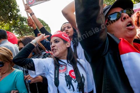 March 9, 2013: Lina Ben Mhenni on Habib Bourguiba Avenue in Tunis, where nearly 3,000 protesters gathered to commemorate Women’s Day and the death of Chokri Belaid on February 6. Several political figures, civil society activists, and artists answered the call issued by the UGTT Women’s Commission and other feminist organizations.