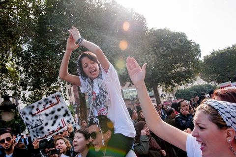 March 9, 2013: On Habib Bourguiba Avenue in Tunis, nearly 3,000 demonstrators gathered to commemorate International Women's Day and the death of Chokri Belaid on February 6. Several political figures, civil society activists, and artists answered the call issued by the UGTT Women’s Commission and other feminist organizations.