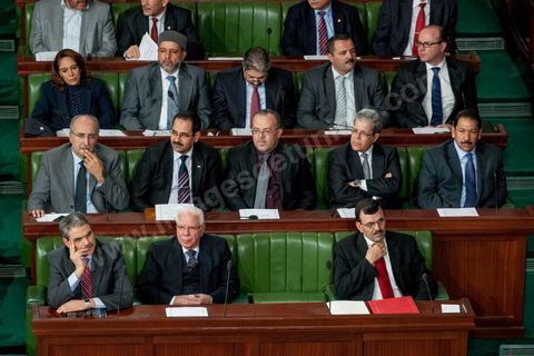 12 mars 2013 : discours de Ali Larayedh, le nouveau Premier Ministre, à l'Assemblée Nationale Constituante, pour l'investiture de son nouveau gouvernement présenté le 8 mars au Président de la République. Dans son discours le premier ministre a posé le programme de son gouvernement de 9 mois, programme politique pour mener aux élections pour la fin 2013,  programme sécuritaire, relance économique et lutte contre le chômage.