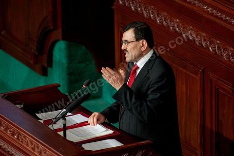 12 mars 2013 : discours de Ali Larayedh, le nouveau Premier Ministre, à l'Assemblée Nationale Constituante, pour l'investiture de son nouveau gouvernement présenté le 8 mars au Président de la République. Dans son discours le premier ministre a posé le programme de son gouvernement de 9 mois, programme politique pour mener aux élections pour la fin 2013,  programme sécuritaire, relance économique et lutte contre le chômage.