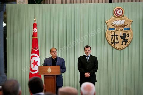 13 mars 2013 : Discours du Président de la République avec le Premier Ministre à la présidence de la République, le nouveau gouvernement de Ali Larayedh, qui a remporté le vote de confiance le matin même à l'assemblée, prête serment et pose pour la photo du gouvernement Ennahdha 2 avec le Président de la République Moncef Marzouki.