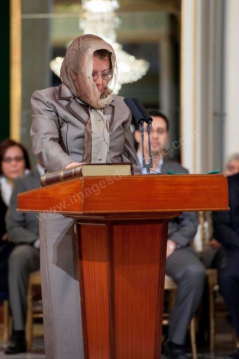 13 mars 2013 : à la présidence de la République, le nouveau gouvernement de Ali Larayedh, qui a remporté le vote de confiance le matin même à l'assemblée, prête serment et pose pour la photo du gouvernement Ennahdha 2 avec le Président de la République Moncef Marzouki.