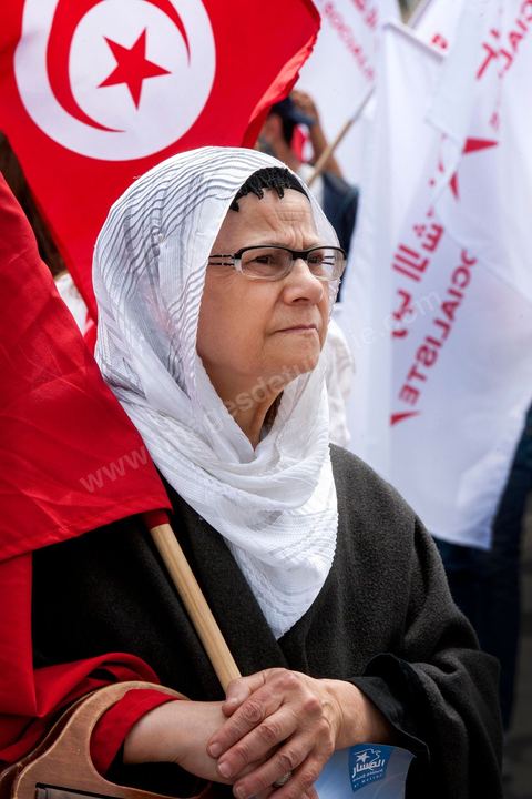 9 avril 2013 : à l'occasion de la journée des martyrs, l'avenue Bourguiba à Tunis a accueilli plusieurs marches politiques. Entre la première marche de la nouvelle alliance politique "Union pour la Tunisie", regroupant les partis progressistes Nidaa Tounes, Al Joumhouri, Al Massar, Parti Socialiste et Parti Patriotique, et celle des partisans de Ennahdha et des Ligues de Protection de la Révolution (LPR) la tension a été au maximum mais contrôlé par un dispositif sécuritaire impotant et efficace.