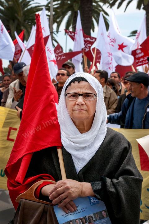 9 avril 2013 : à l'occasion de la journée des martyrs, l'avenue Bourguiba à Tunis a accueilli plusieurs marches politiques. Entre la première marche de la nouvelle alliance politique "Union pour la Tunisie", regroupant les partis progressistes Nidaa Tounes, Al Joumhouri, Al Massar, Parti Socialiste et Parti Patriotique, et celle des partisans de Ennahdha et des Ligues de Protection de la Révolution (LPR) la tension a été au maximum mais contrôlé par un dispositif sécuritaire impotant et efficace.