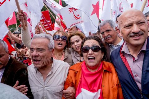 9 avril 2013 : les différents leaders et secrétaires généraux des partis de l'alliance de l'Union pour la Tunisie. à l'occasion de la journée des martyrs, l'avenue Bourguiba à Tunis a accueilli plusieurs marches politiques. Entre la première marche de la nouvelle alliance politique "Union pour la Tunisie", regroupant les partis progressistes Nidaa Tounes, Al Joumhouri, Al Massar, Parti Socialiste et Parti Patriotique, et celle des partisans de Ennahdha et des Ligues de Protection de la Révolution (LPR) la tension a été au maximum mais contrôlé par un dispositif sécuritaire impotant et efficace.