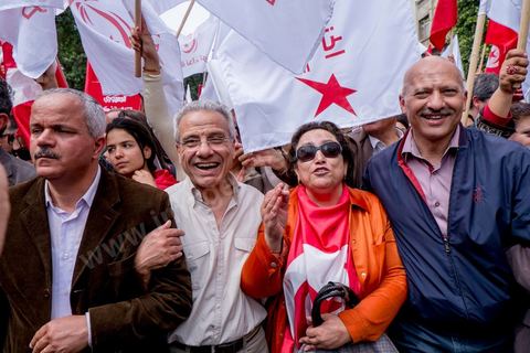 9 avril 2013 : les différents leaders et secrétaires généraux des partis de l'alliance de l'Union pour la Tunisie. à l'occasion de la journée des martyrs, l'avenue Bourguiba à Tunis a accueilli plusieurs marches politiques. Entre la première marche de la nouvelle alliance politique "Union pour la Tunisie", regroupant les partis progressistes Nidaa Tounes, Al Joumhouri, Al Massar, Parti Socialiste et Parti Patriotique, et celle des partisans de Ennahdha et des Ligues de Protection de la Révolution (LPR) la tension a été au maximum mais contrôlé par un dispositif sécuritaire impotant et efficace.