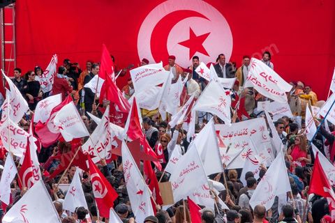 9 avril 2013 : meeting à Bab Souika, quartier populaire de Tunis, de l'Union pour la Tunisie à l'occasion de la journée des martyrs et après la première marche politique  à l'avenue Bourguiba à Tunis de la nouvelle alliance politique "Union pour la Tunisie", regroupant les partis progressistes Nidaa Tounes, Al Joumhouri, Al Massar, Parti Socialiste et Parti Patriotique.