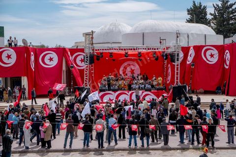 9 avril 2013 : meeting à Bab Souika, quartier populaire de Tunis, de l'Union pour la Tunisie à l'occasion de la journée des martyrs et après la première marche politique  à l'avenue Bourguiba à Tunis de la nouvelle alliance politique "Union pour la Tunisie", regroupant les partis progressistes Nidaa Tounes, Al Joumhouri, Al Massar, Parti Socialiste et Parti Patriotique.