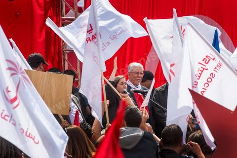9 avril 2013 : meeting à Bab Souika, quartier populaire de Tunis, de l'Union pour la Tunisie à l'occasion de la journée des martyrs et après la première marche politique  à l'avenue Bourguiba à Tunis de la nouvelle alliance politique "Union pour la Tunisie", regroupant les partis progressistes Nidaa Tounes, Al Joumhouri, Al Massar, Parti Socialiste et Parti Patriotique.