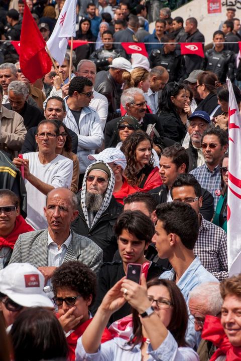 9 avril 2013 : meeting à Bab Souika, quartier populaire de Tunis, de l'Union pour la Tunisie à l'occasion de la journée des martyrs et après la première marche politique  à l'avenue Bourguiba à Tunis de la nouvelle alliance politique "Union pour la Tunisie", regroupant les partis progressistes Nidaa Tounes, Al Joumhouri, Al Massar, Parti Socialiste et Parti Patriotique.